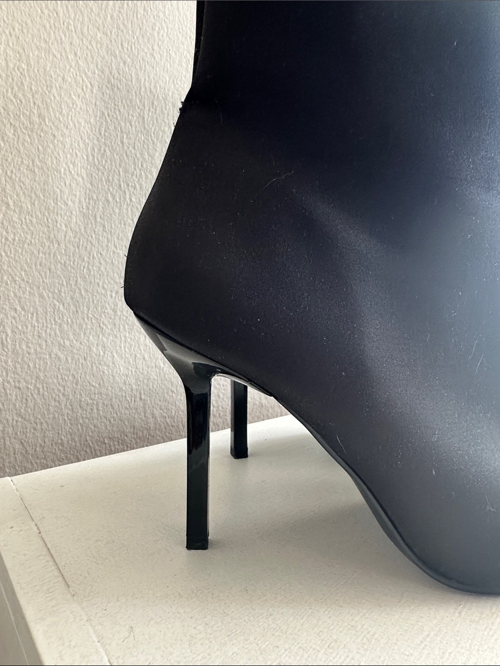 Steve Madden Black Pointed-Toe Ankle Booties with Rhinestone Bow - Picture 3 of 5